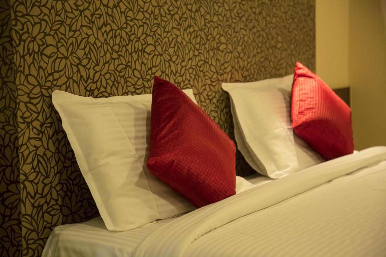 Hotel Sri Sakthi ทีรุปปูร์ ภายนอก รูปภาพ